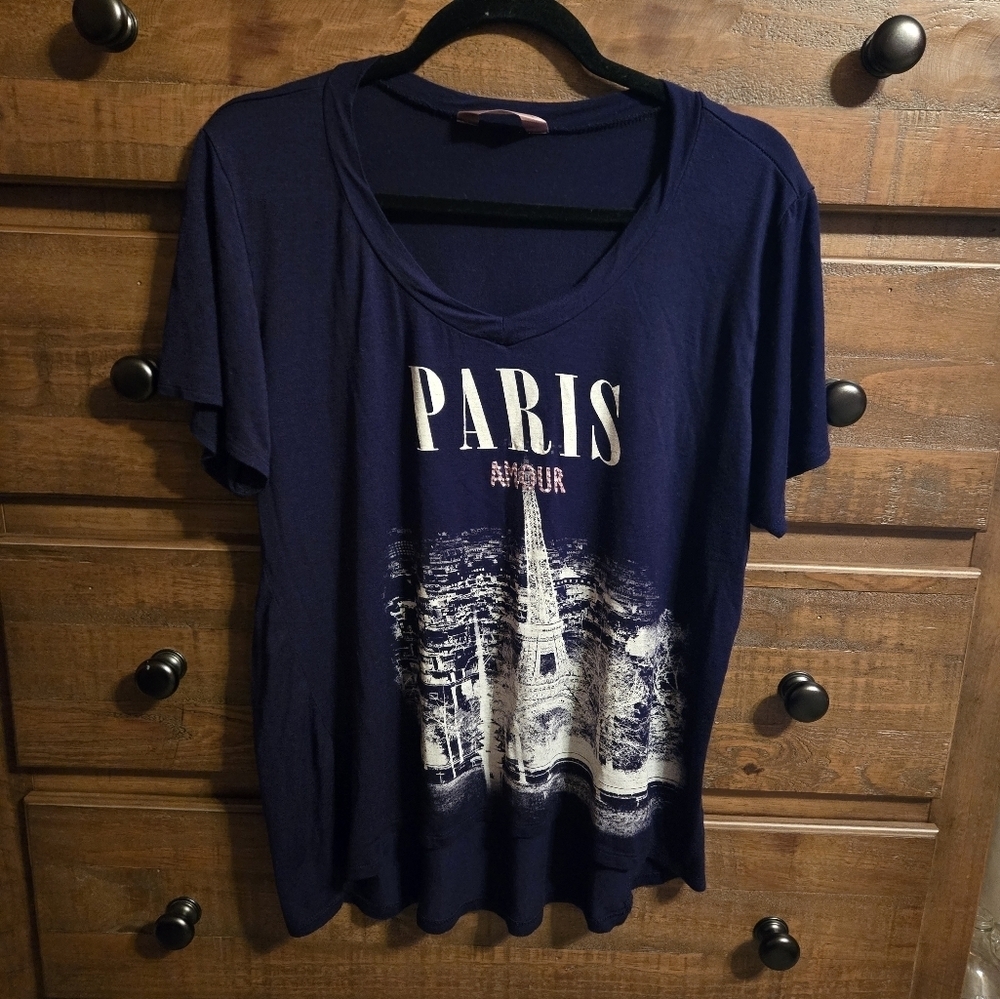 SJS "Paris Amour" Navy Blue Hi Low Short Sleeve Shirt. Size 1X